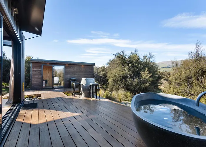 Luxury tent Luxury Container And With Outdoor Bath