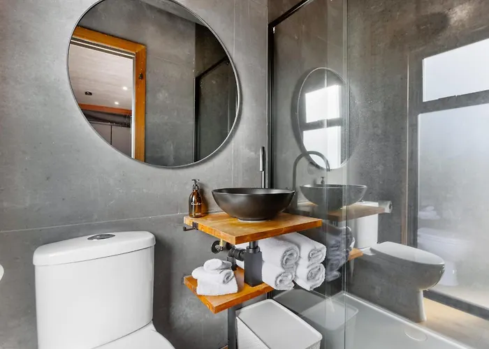 Luxury tent Luxury Container And With Outdoor Bath